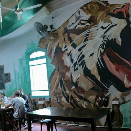 Tipsy Tiger Party Hostel George Town Exteriör bild
