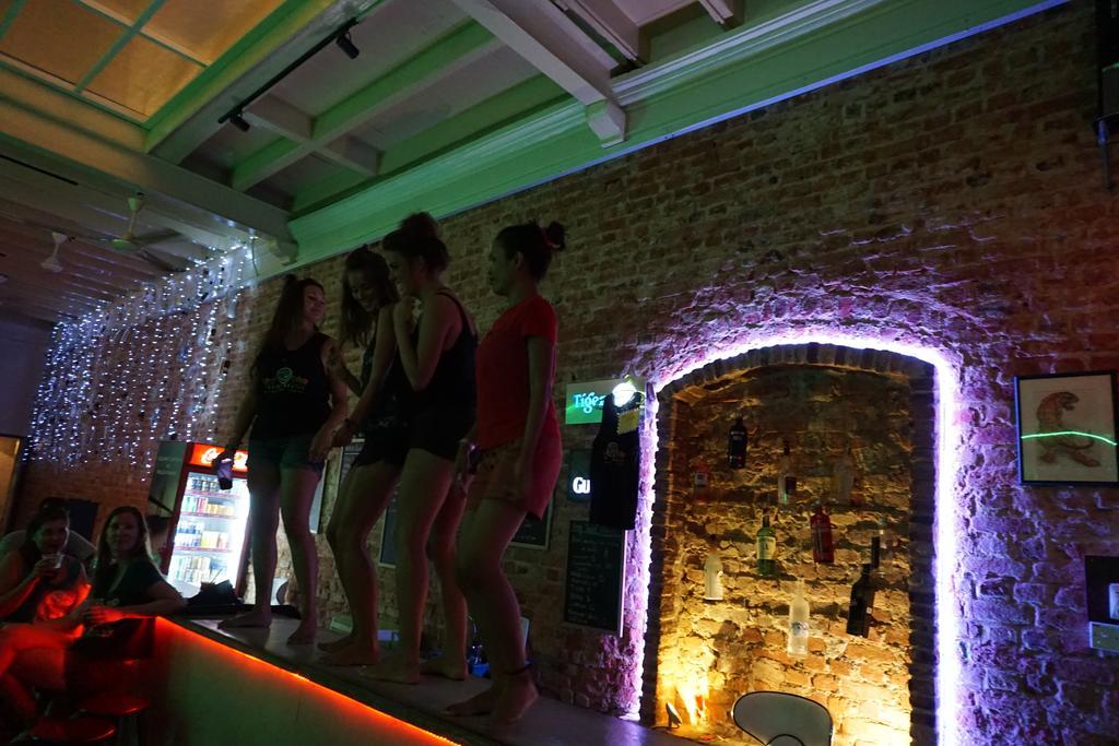 Tipsy Tiger Party Hostel George Town Exteriör bild