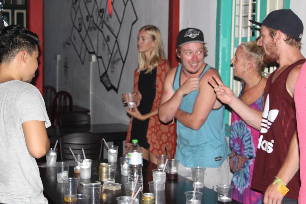 Tipsy Tiger Party Hostel George Town Exteriör bild